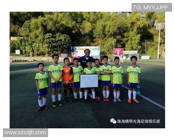 小胖足球明星的成长历程与辉煌成就揭秘 小胖足球明星的成长历程与辉煌成就揭秘